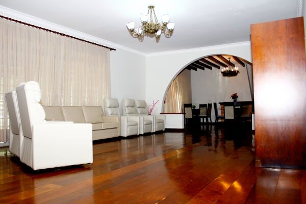 imgi_18_sala_de_tv_unidade1_casa_de_repouso_em_campinas_reviva_seniors_3