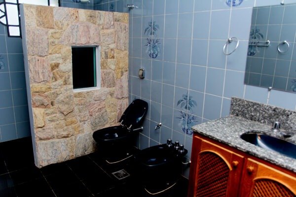 imgi_36_banheiro_unidade2_casa_de_repouso_em_campinas_7-1